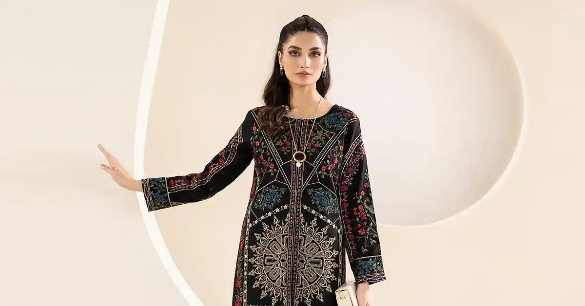 Black Long Front-Open Embroidered Jacket with Hook & Eye Closure โ Elegant Ethnic Wear
