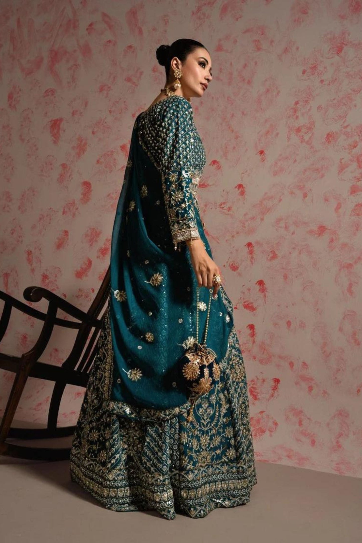 Teal Royale – Luxurious Hand-Embroidered Bridal Ensemble