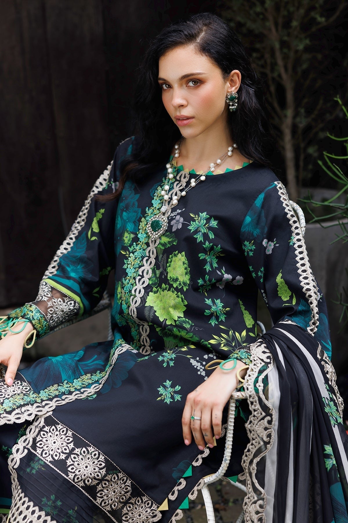 3-PC stitched Embroidered Lawn Dress - Extra Large