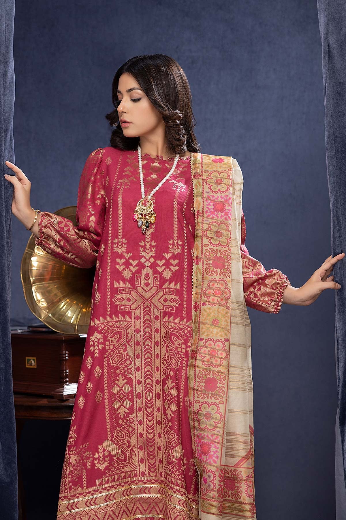 3-Pc RTW Broshia Jecquard Shirt With Zaari Dupatta and Qlot Trouser