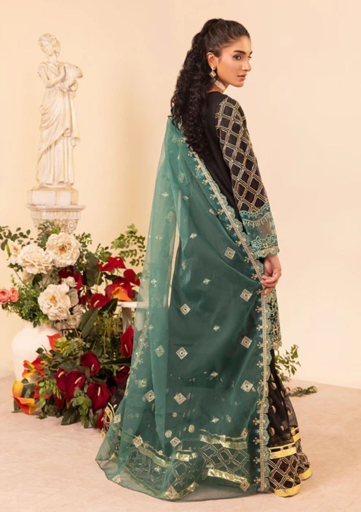 Elegant 3-Piece Raw Silk Suit with Organza Dupatta – Festive/Party Wear