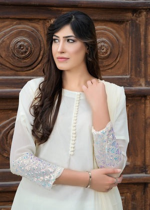Elegant Off-White Chiffon 3-Piece Set – Straight Cut Kurta with Farshi Shalwar & Embroidered