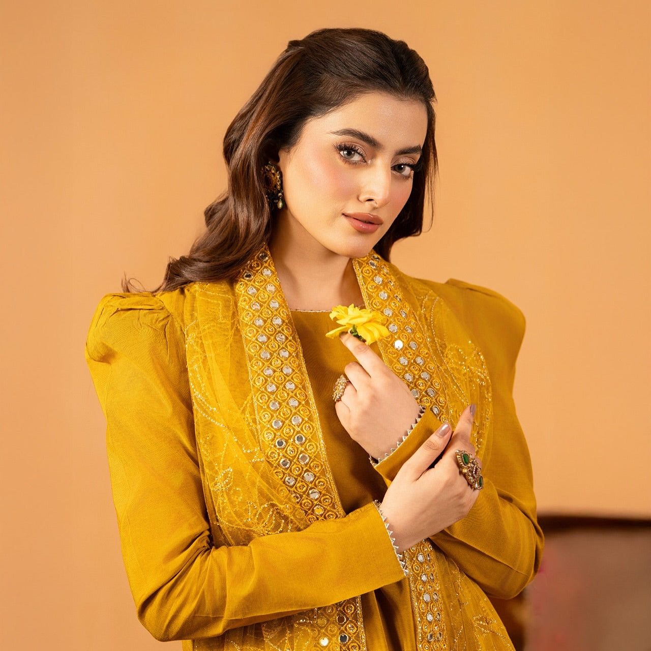 Golden Aura – Festive Embroidered Kurta Set with Organza Dupatta