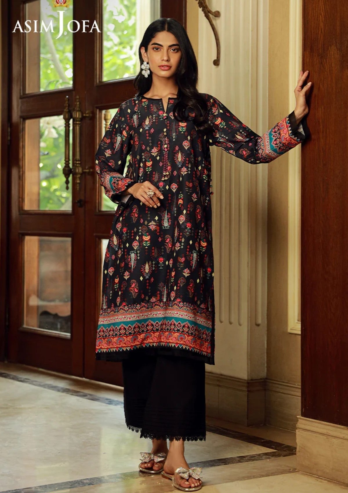 Elegant Black Raw Silk Printed Kurti – Evening Wear