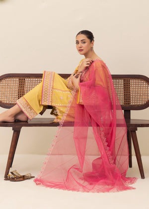 Sunny Elegance – Yellow 3-Piece Chambray Kurta Set with Organza Dupatta