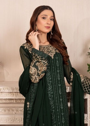Radiant Emerald 3-Piece Ensemble with Golden Embellished Neckline