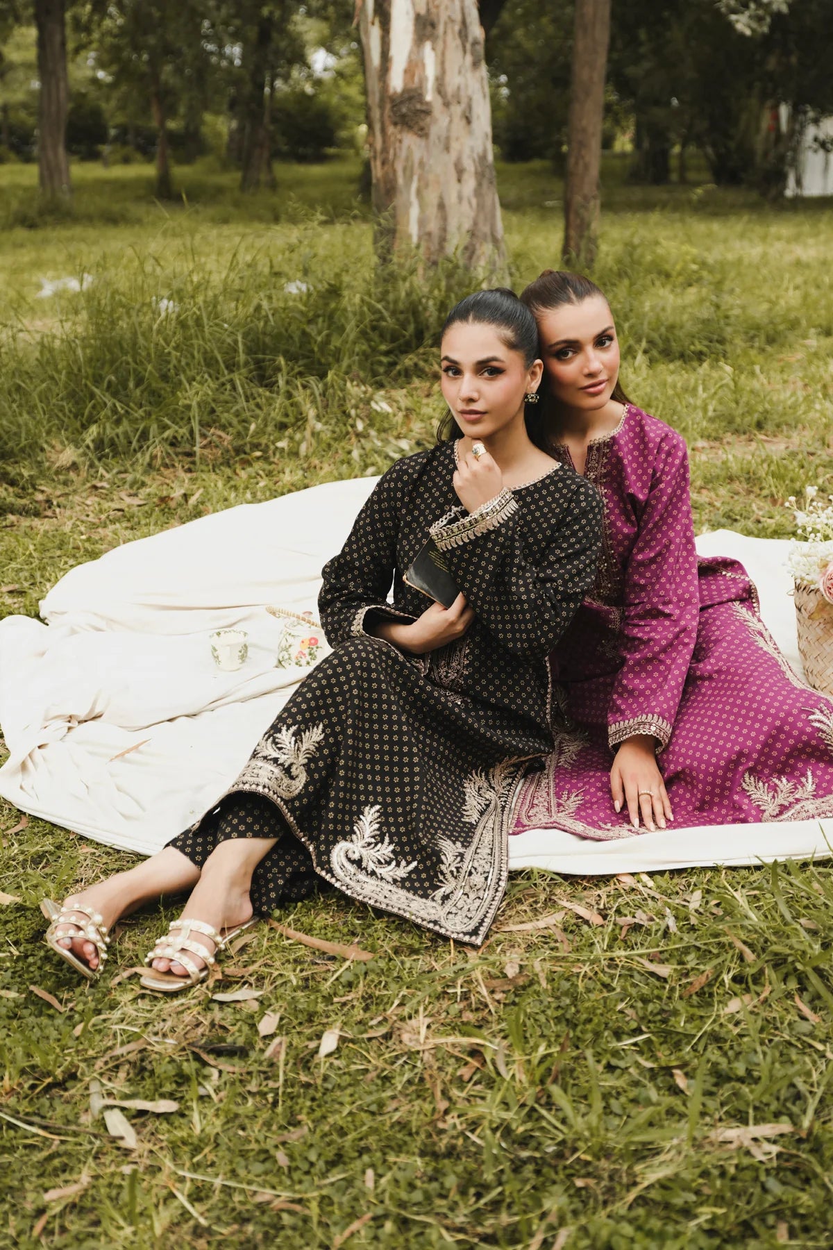 EMBROIDERED VISCOSE STITCHED 3 PIECE DRESS