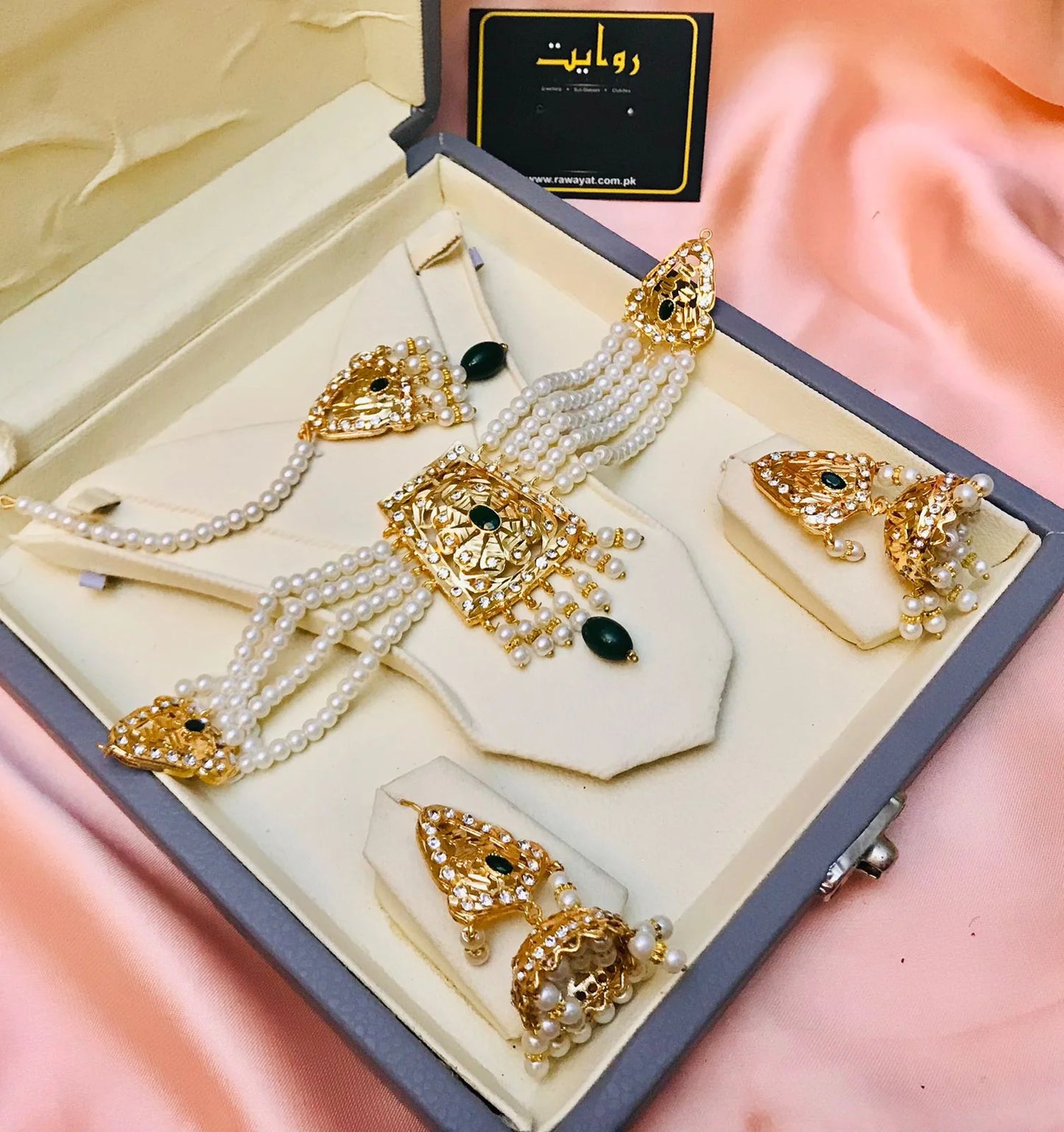 Hyderabadi Choker Set-26 (Black)