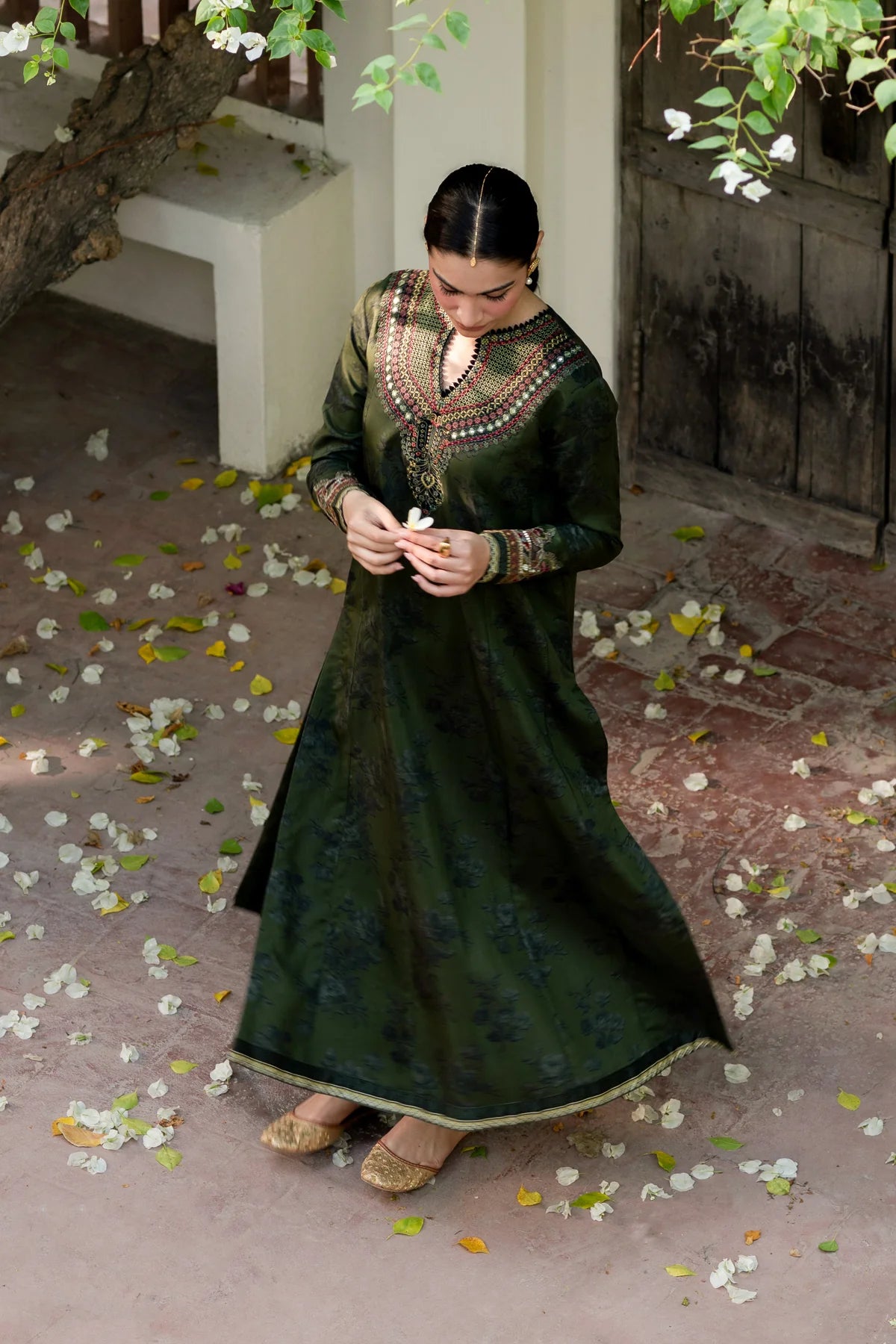 EMBROIDERED VISCOSE STITCHED 2 PIECE DRESS