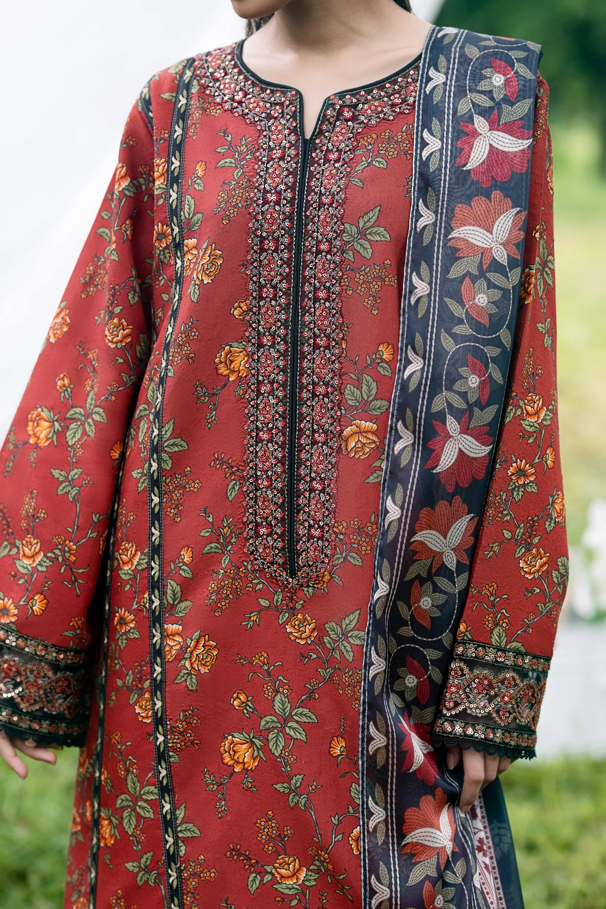 EMBROIDERED VISCOSE STITCHED 3 PIECE DRESS