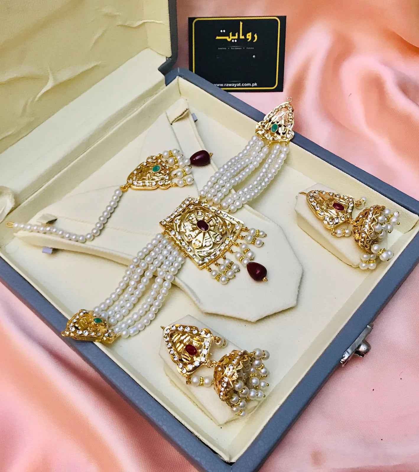 Hyderabadi Choker Set-26 (Black)