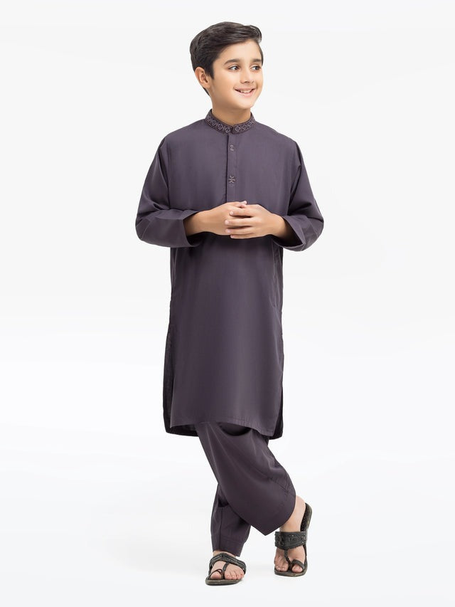 Regular Fit Plain Kurta – Blended Fabric with Embroidered Collar, Placket & Fancy Buttons