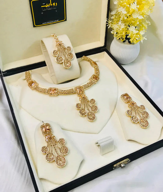AMEERA Set (Golden)