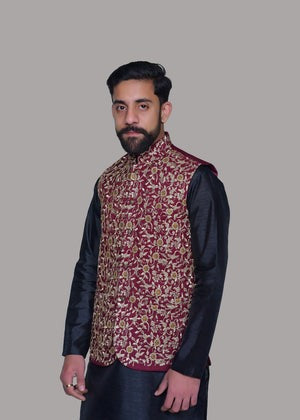 Maroon Waistcoat with Gold Tilla Embroidery – Elegant Traditional Wear