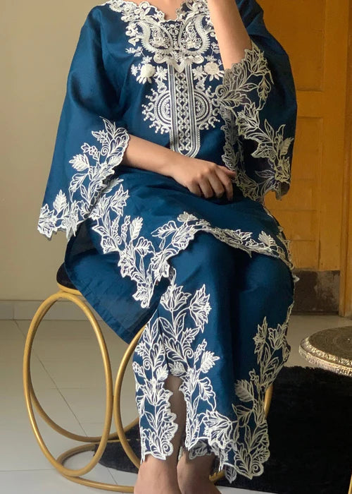 EMBROIDERED KHADDI NET STITCHED 2 PIECE CO-ORD SET