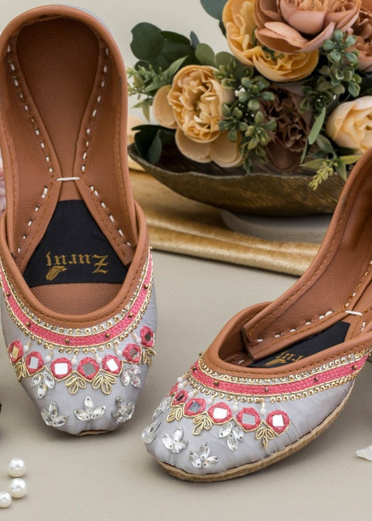 Timeless Silk Heritage – Luxury Handmade Khussa