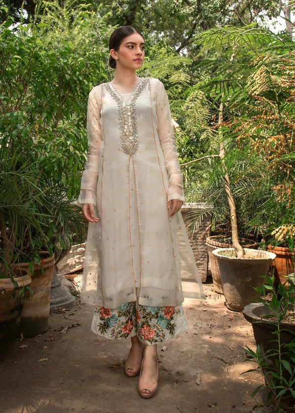 Ethereal White Embroidered Organza 4-Piece Ensemble