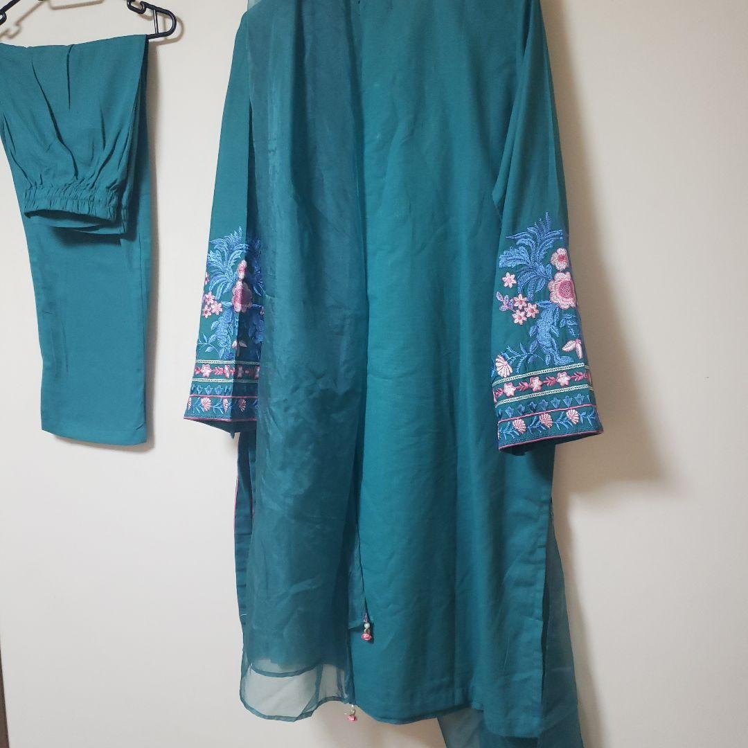 Green Embroidered Three - Piece Suit