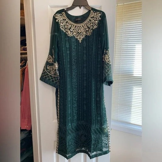 Radiant Emerald 3-Piece Ensemble with Golden Embellished Neckline