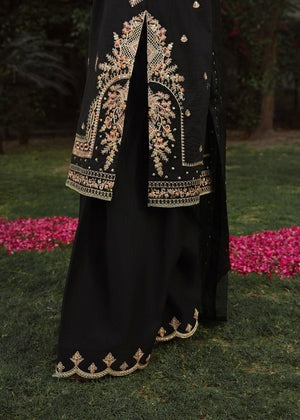 Embroidered Short Shirt with Farshi Shalwar & Organza Dupatta – Elegant Patchwork Ensemble