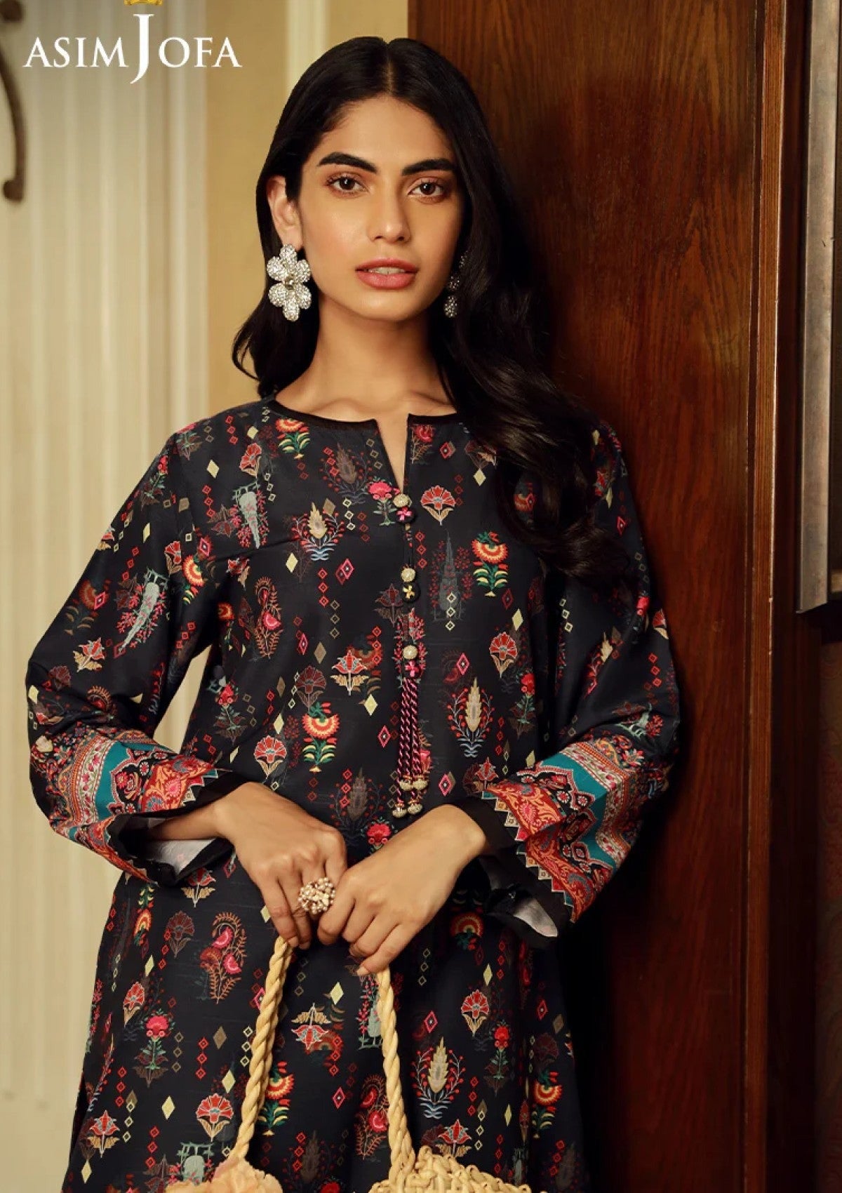 Elegant Black Raw Silk Printed Kurti – Evening Wear